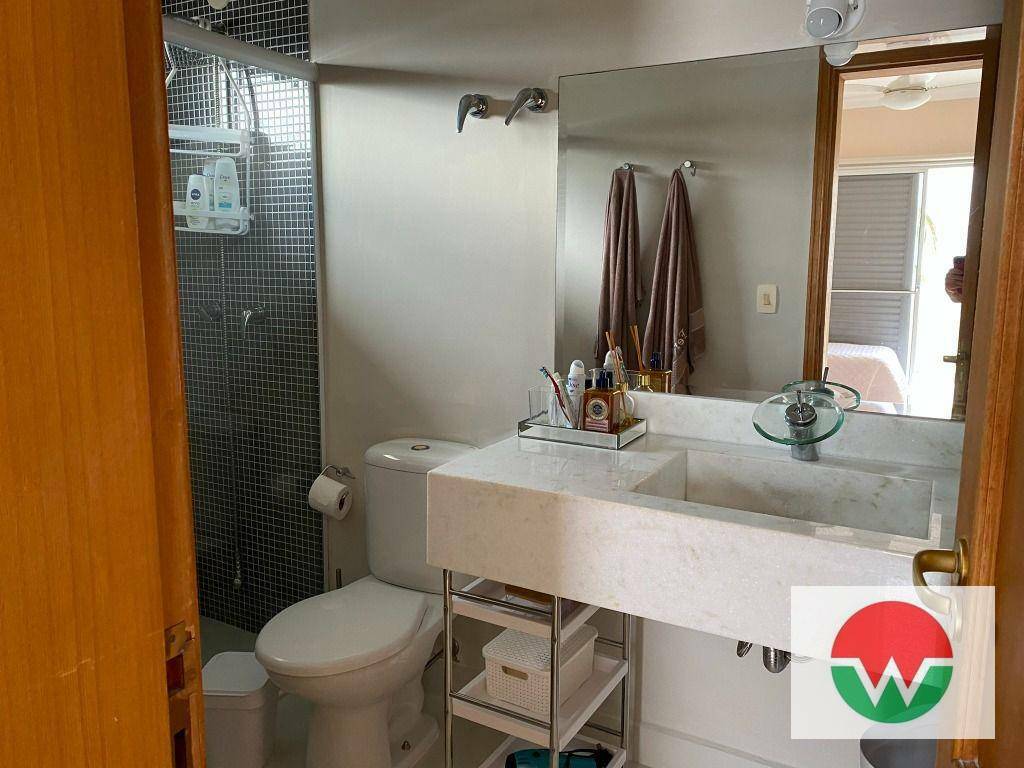 Casa de Condomínio à venda e aluguel com 4 quartos, 600m² - Foto 26