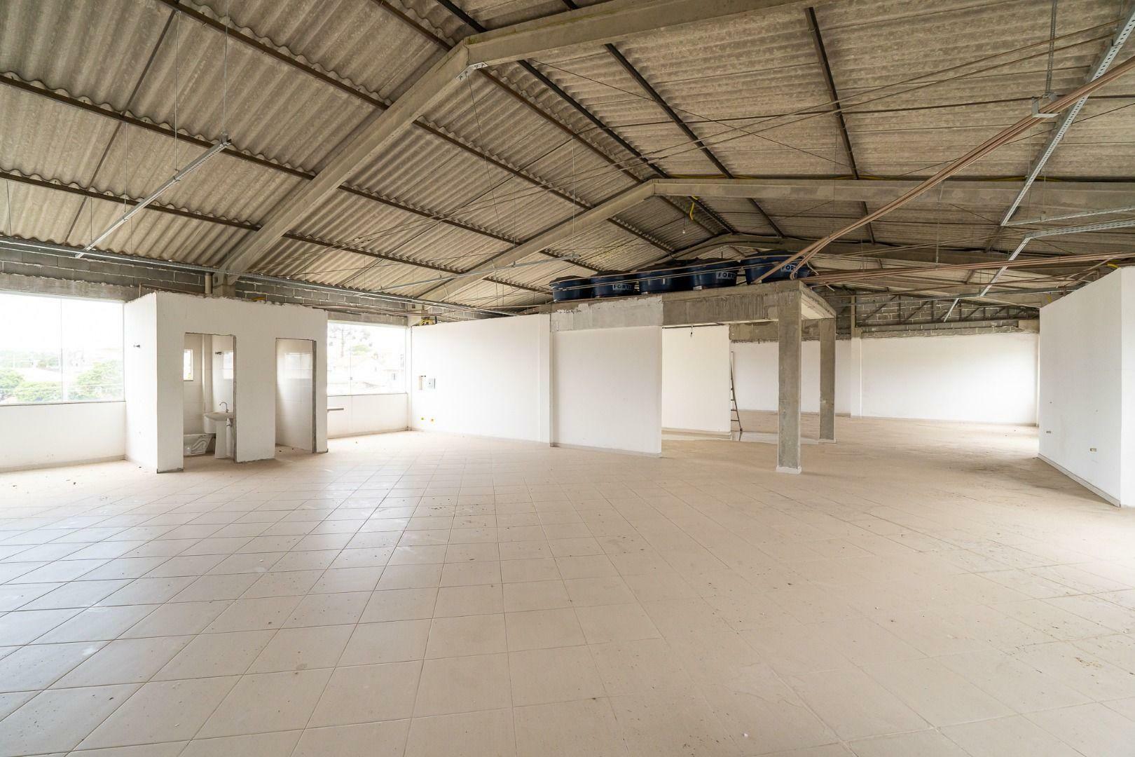 Depósito-Galpão-Armazém para alugar, 550m² - Foto 2