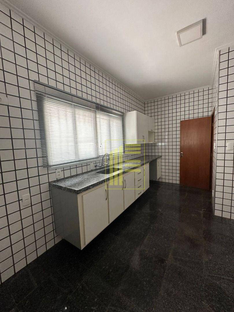 Casa, 3 quartos, 278 m² - Foto 11