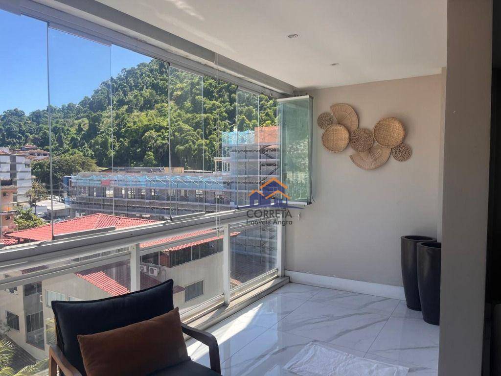 Apartamento à venda com 3 quartos, 221m² - Foto 9