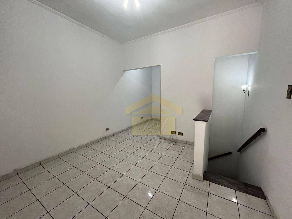 Casa à venda com 3 quartos, 100m² - Foto 2