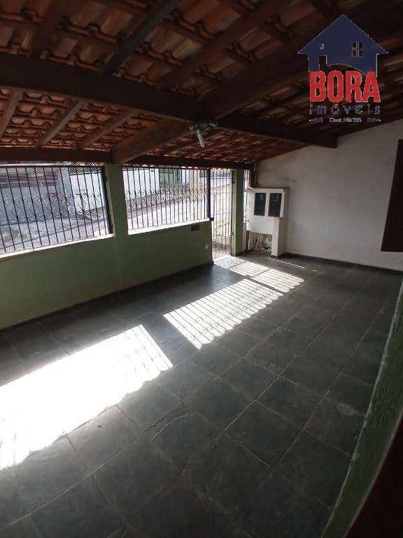 Casa à venda com 5 quartos, 176m² - Foto 25