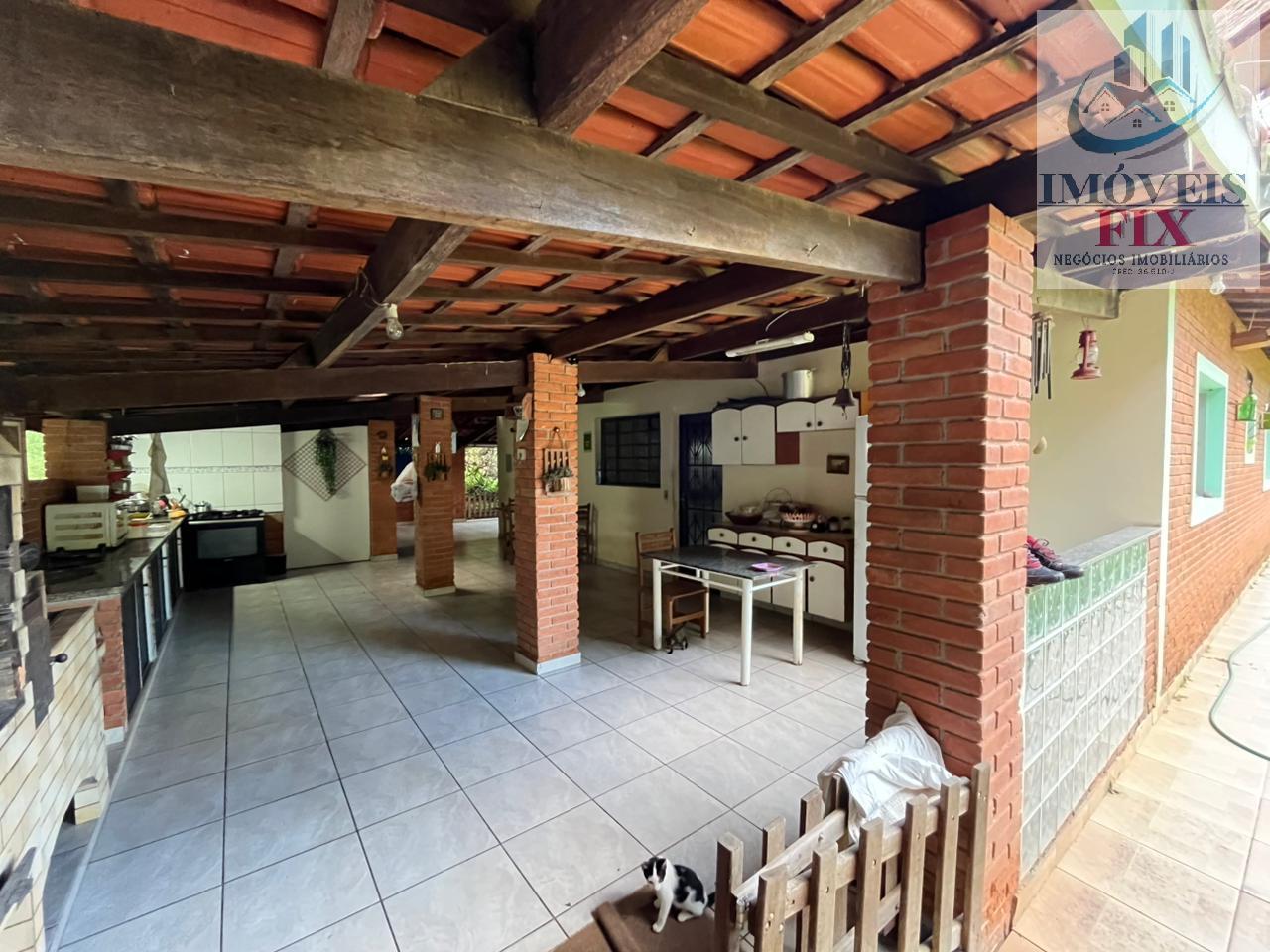 Fazenda à venda com 4 quartos, 200m² - Foto 3