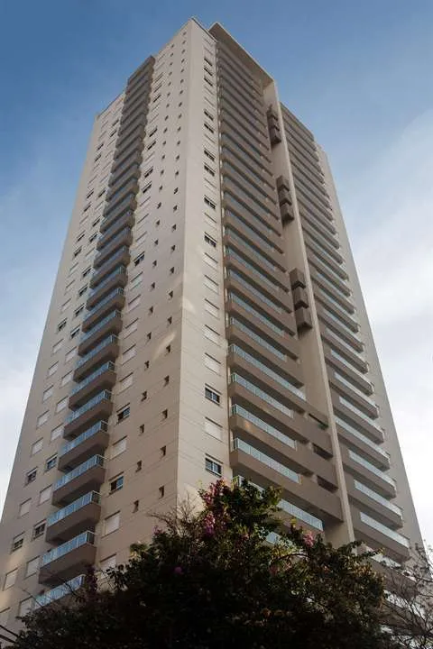 Apartamento à venda com 3 quartos, 375m² - Foto 1