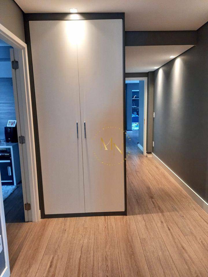 Apartamento à venda com 4 quartos, 238m² - Foto 18