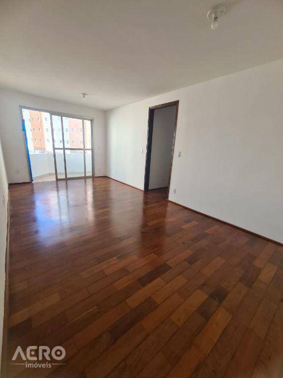 Apartamento à venda com 3 quartos, 82m² - Foto 5