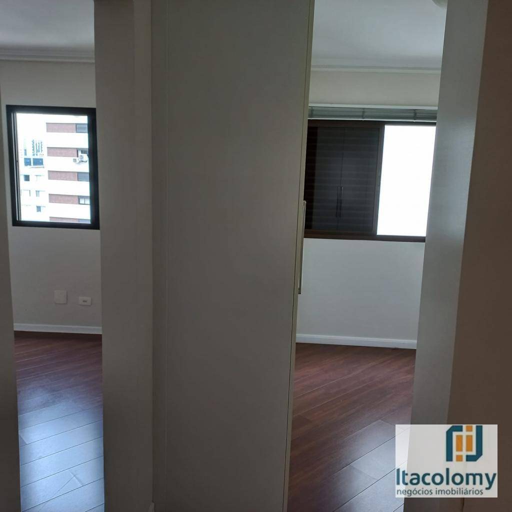 Apartamento à venda com 3 quartos, 123m² - Foto 9