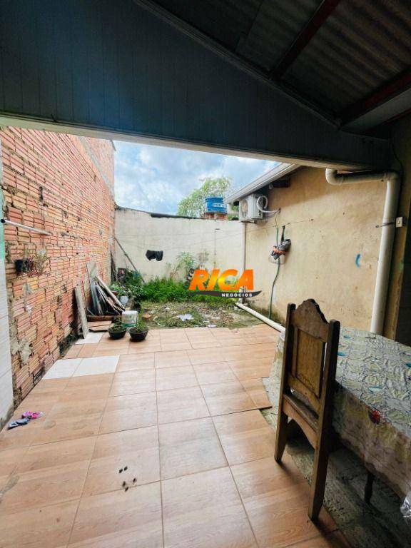 Casa à venda com 3 quartos, 110m² - Foto 2