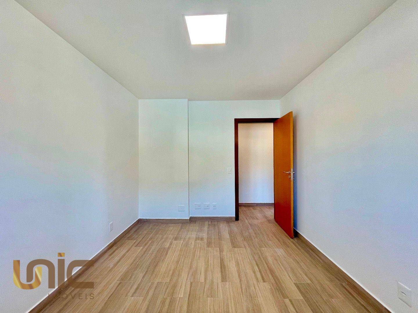 Apartamento à venda com 3 quartos, 138m² - Foto 9