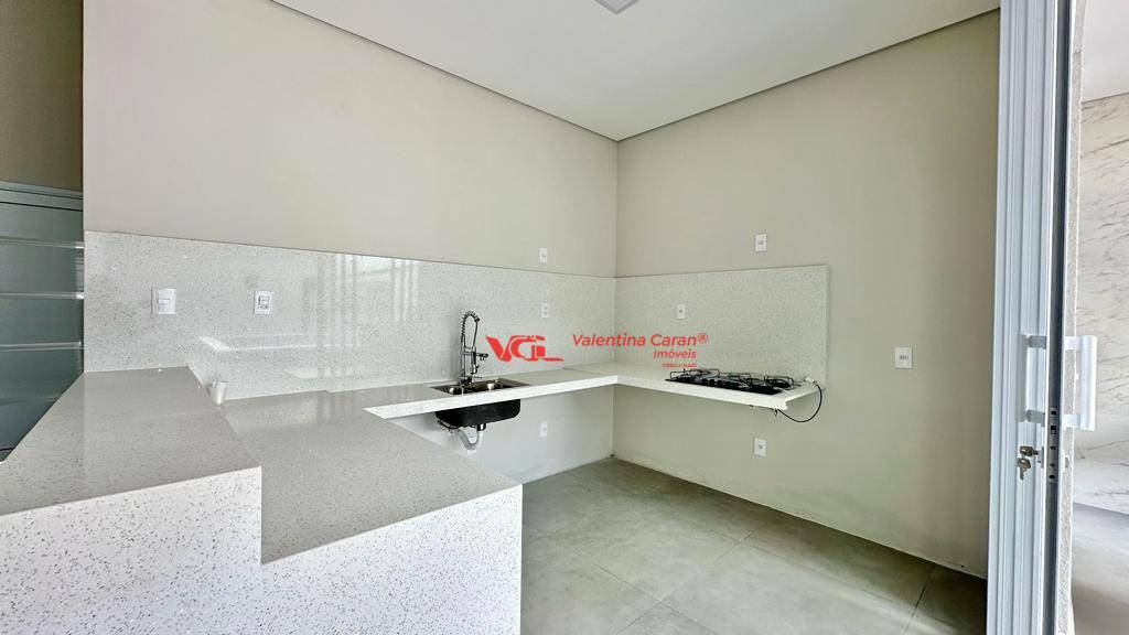 Casa de Condomínio à venda com 3 quartos, 206m² - Foto 4