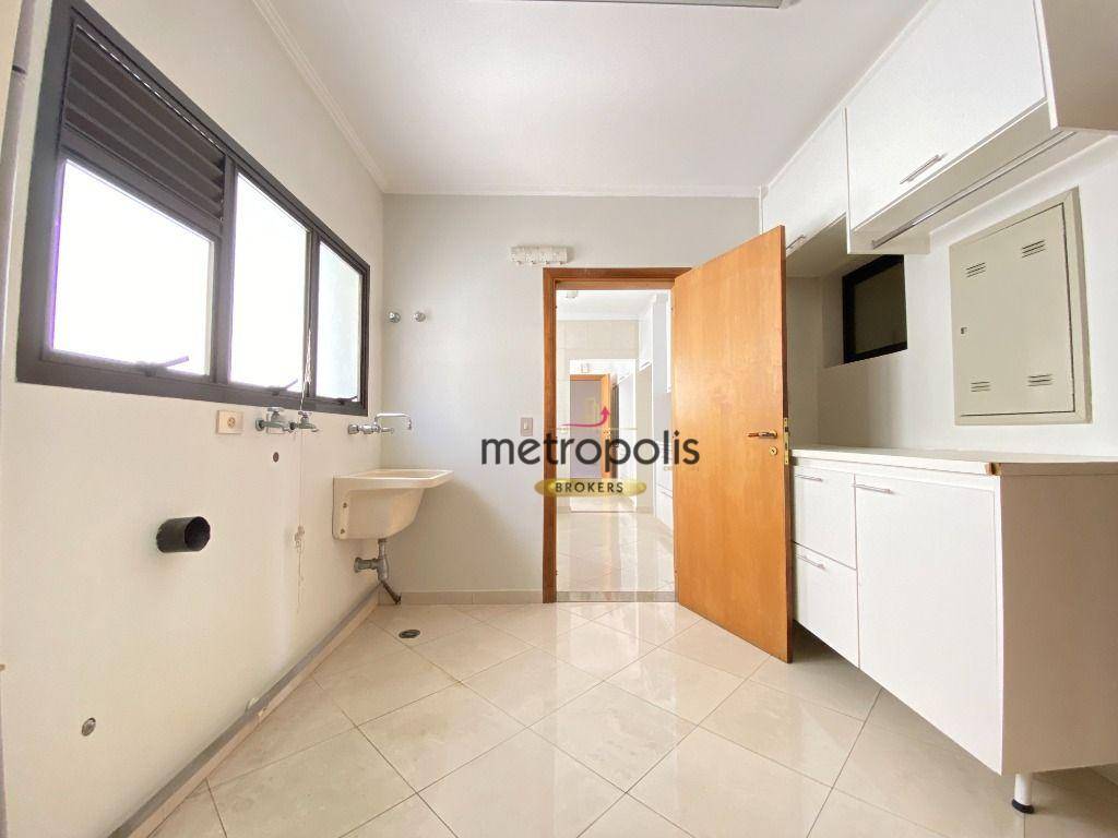 Apartamento à venda com 4 quartos, 196m² - Foto 17