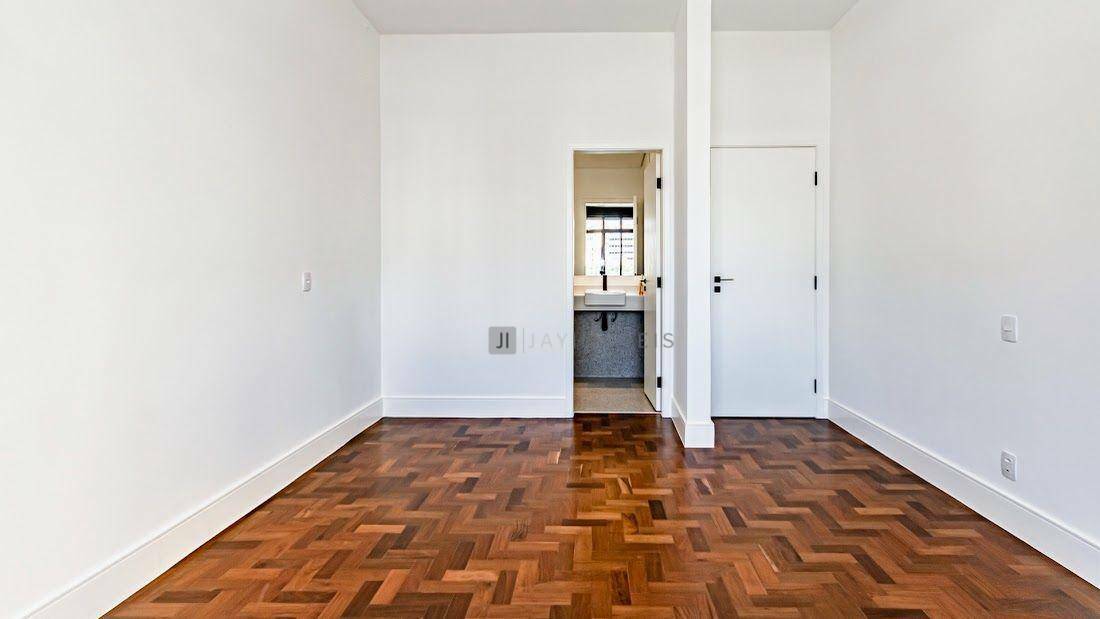 Apartamento à venda com 3 quartos, 212m² - Foto 16