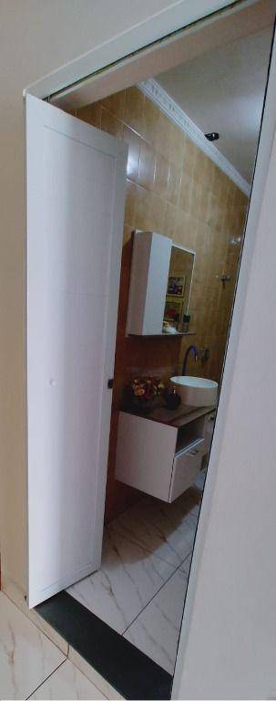 Sobrado à venda com 2 quartos, 203m² - Foto 7