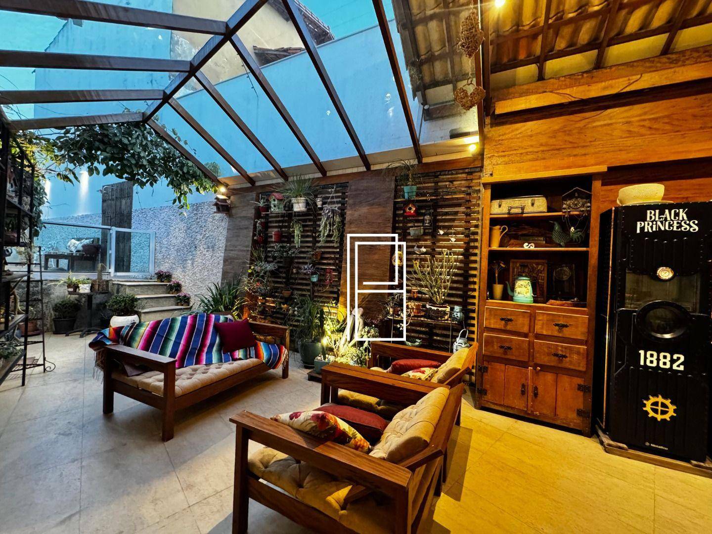 Casa à venda com 4 quartos, 300m² - Foto 26