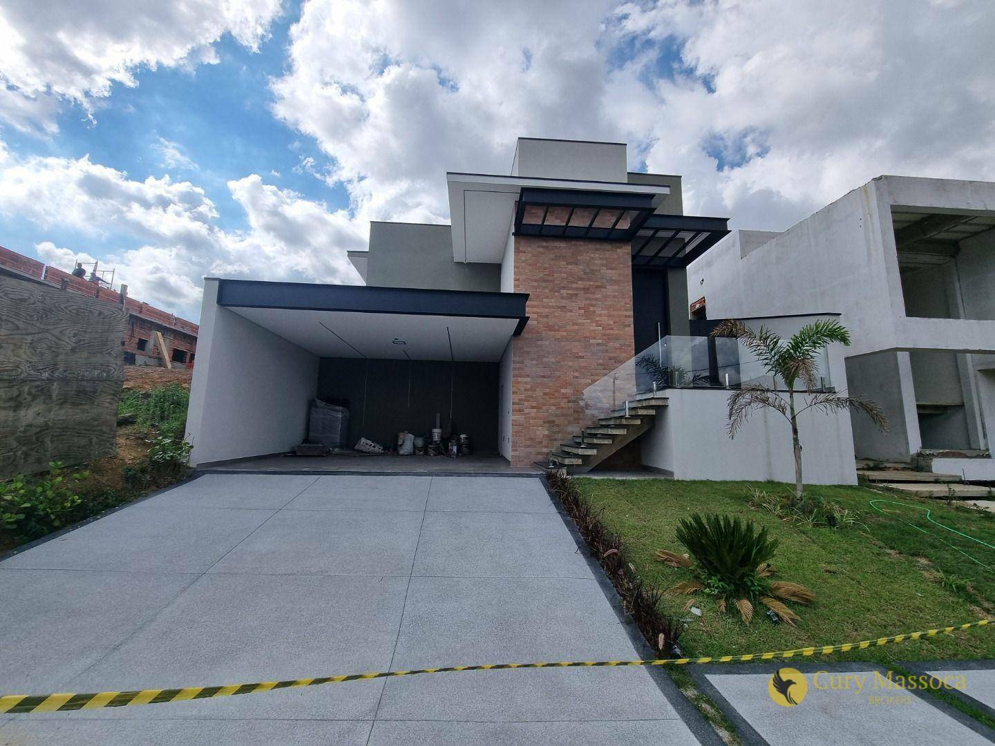 Casa de Condomínio à venda com 3 quartos, 184m² - Foto 1