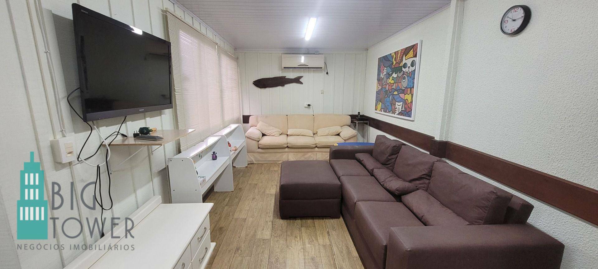 Casa à venda com 5 quartos, 250m² - Foto 3