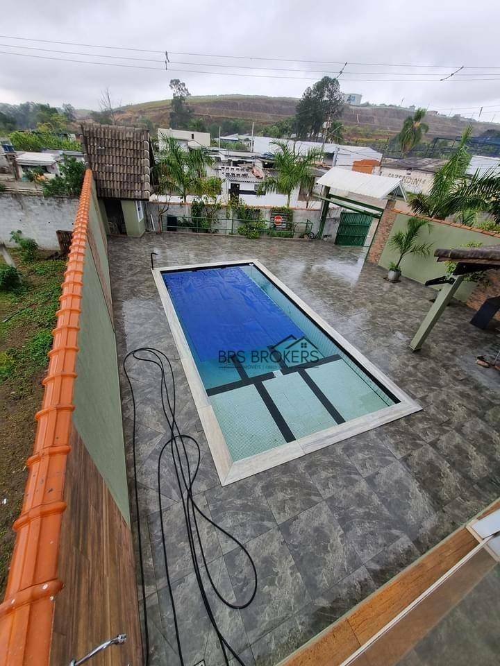 Chácara à venda com 3 quartos, 253M2 - Foto 2