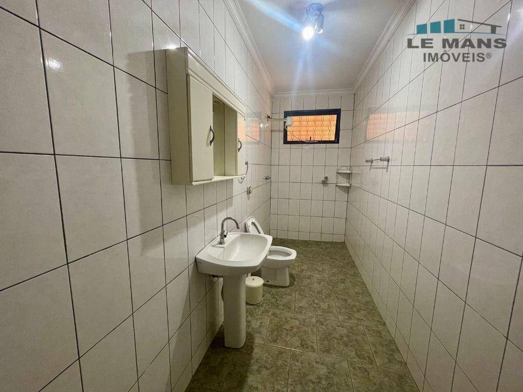 Chácara à venda com 3 quartos, 208m² - Foto 19