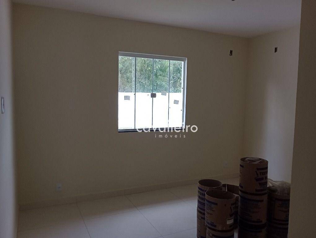 Casa à venda com 2 quartos, 75m² - Foto 15