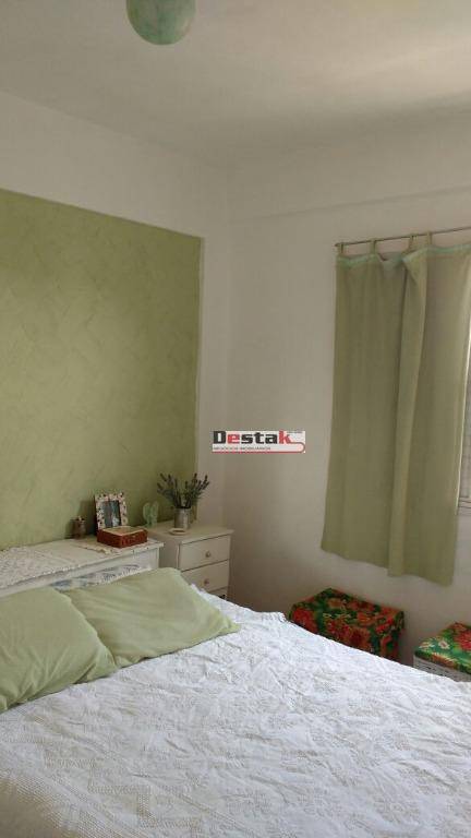 Apartamento à venda com 2 quartos, 56m² - Foto 11