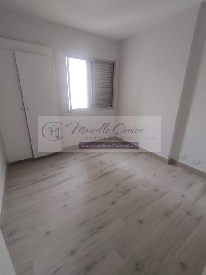 Apartamento à venda com 2 quartos, 42m² - Foto 17