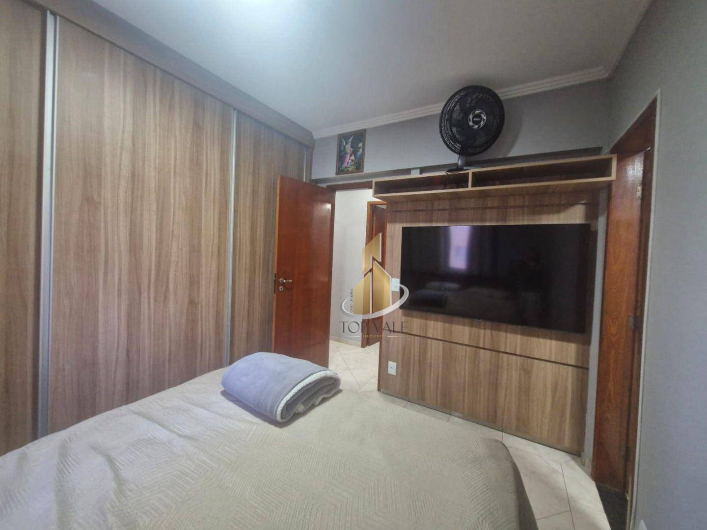 Apartamento à venda com 3 quartos, 83m² - Foto 13