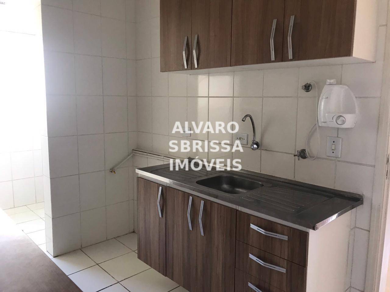 Apartamento à venda com 3 quartos, 75m² - Foto 4