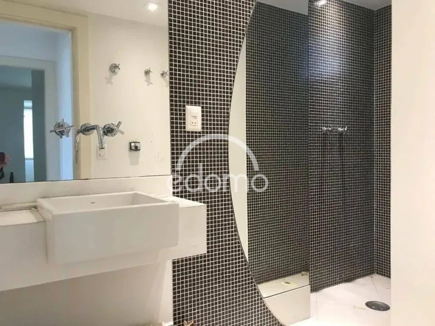 Apartamento para alugar com 2 quartos, 168m² - Foto 15