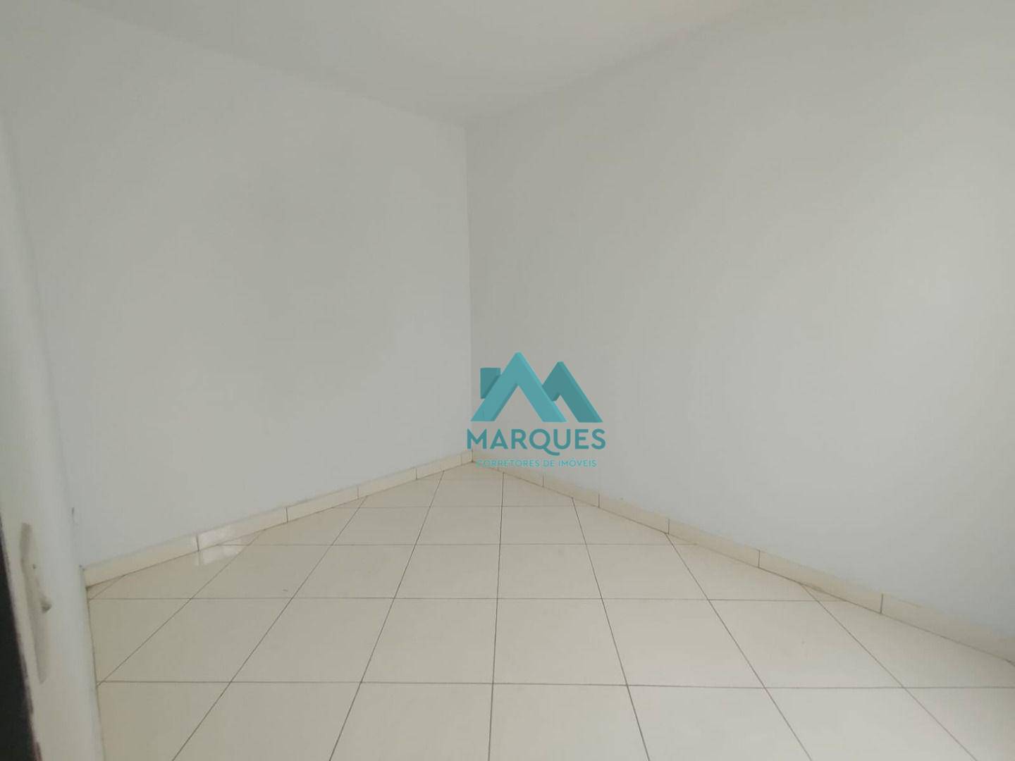 Casa à venda com 2 quartos, 100m² - Foto 11