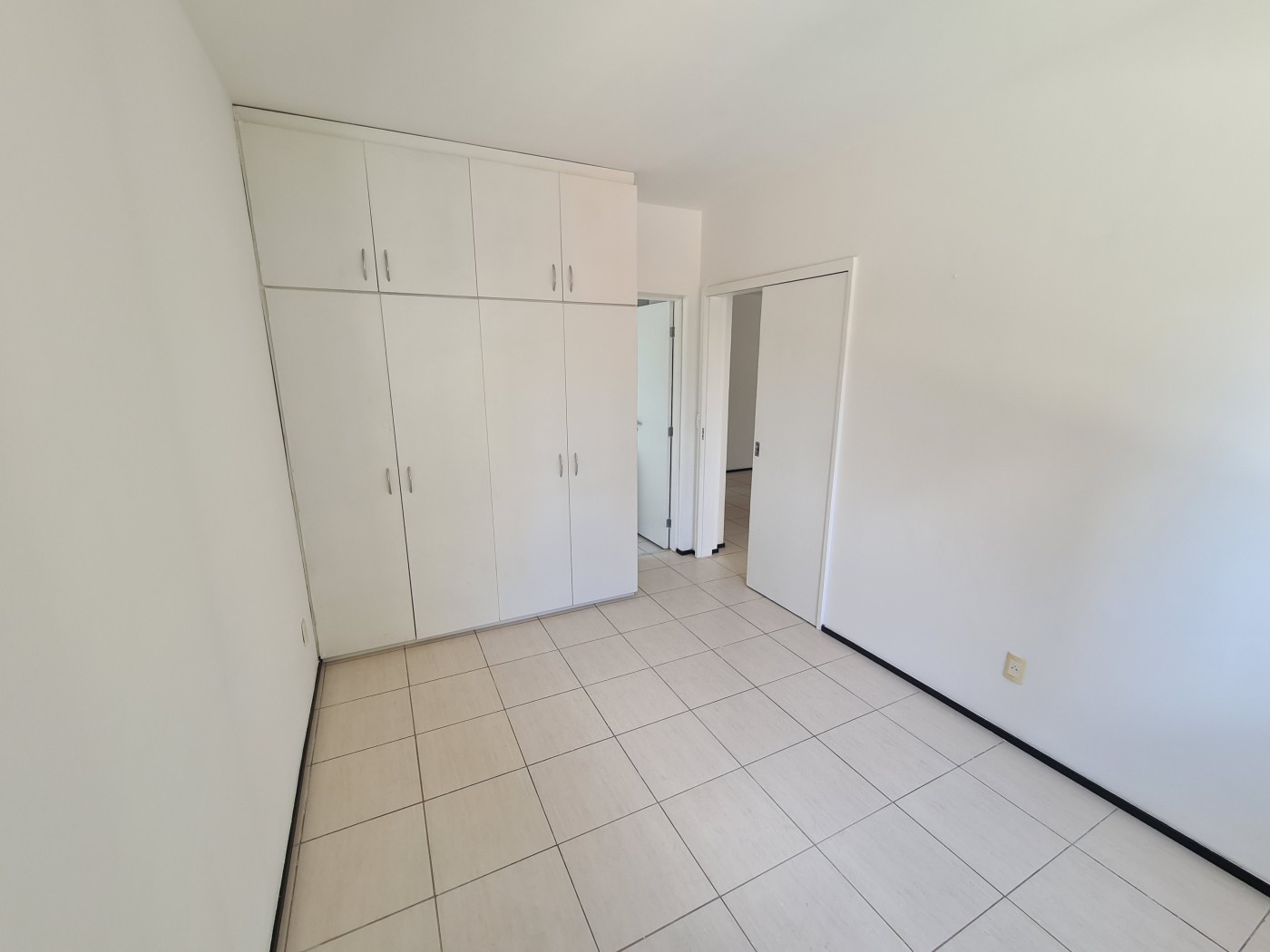Apartamento para alugar com 2 quartos, 83m² - Foto 8