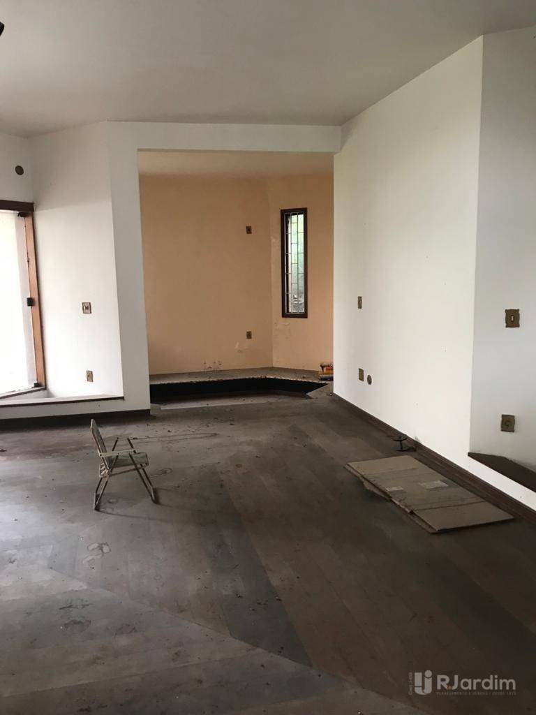 Casa à venda e aluguel com 4 quartos, 561m² - Foto 21