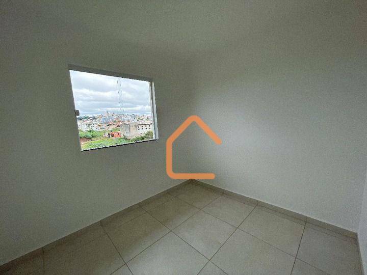 Apartamento à venda com 2 quartos, 60m² - Foto 15