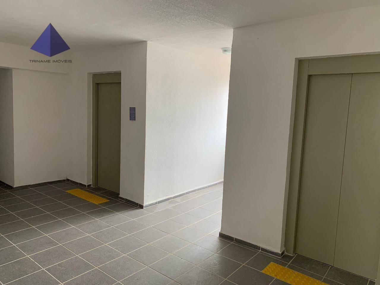 Apartamento à venda com 2 quartos, 44m² - Foto 17