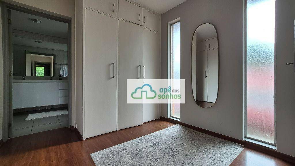 Casa à venda com 4 quartos, 380m² - Foto 40