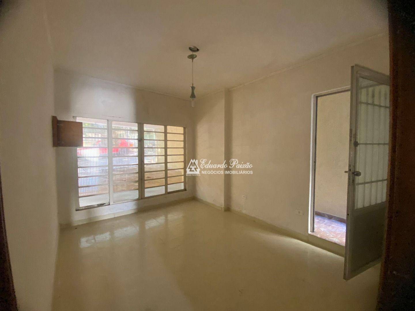 Casa à venda e aluguel com 4 quartos, 220m² - Foto 7