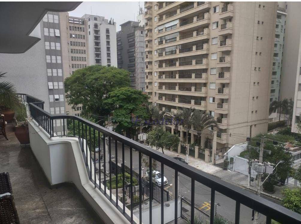 Apartamento à venda com 4 quartos, 293m² - Foto 4