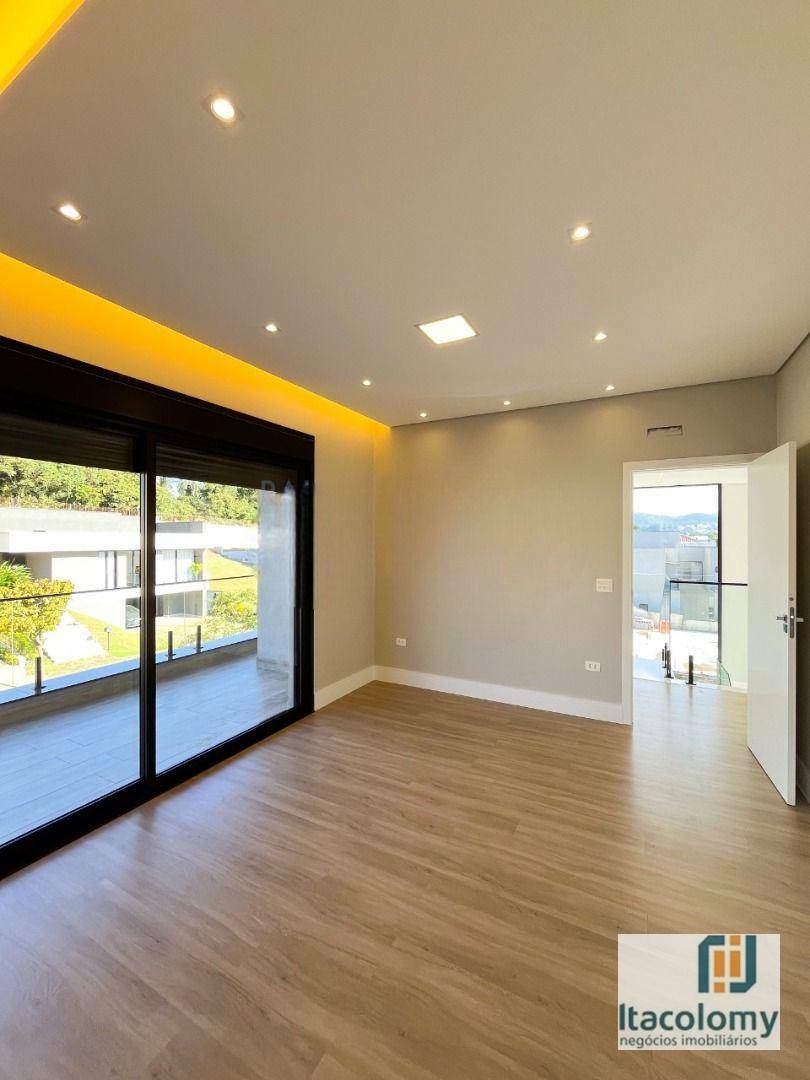 Casa de Condomínio à venda com 4 quartos, 412m² - Foto 28