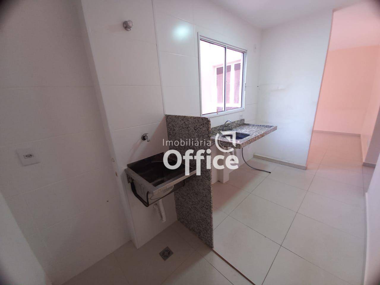 Apartamento à venda e aluguel com 2 quartos, 70m² - Foto 3