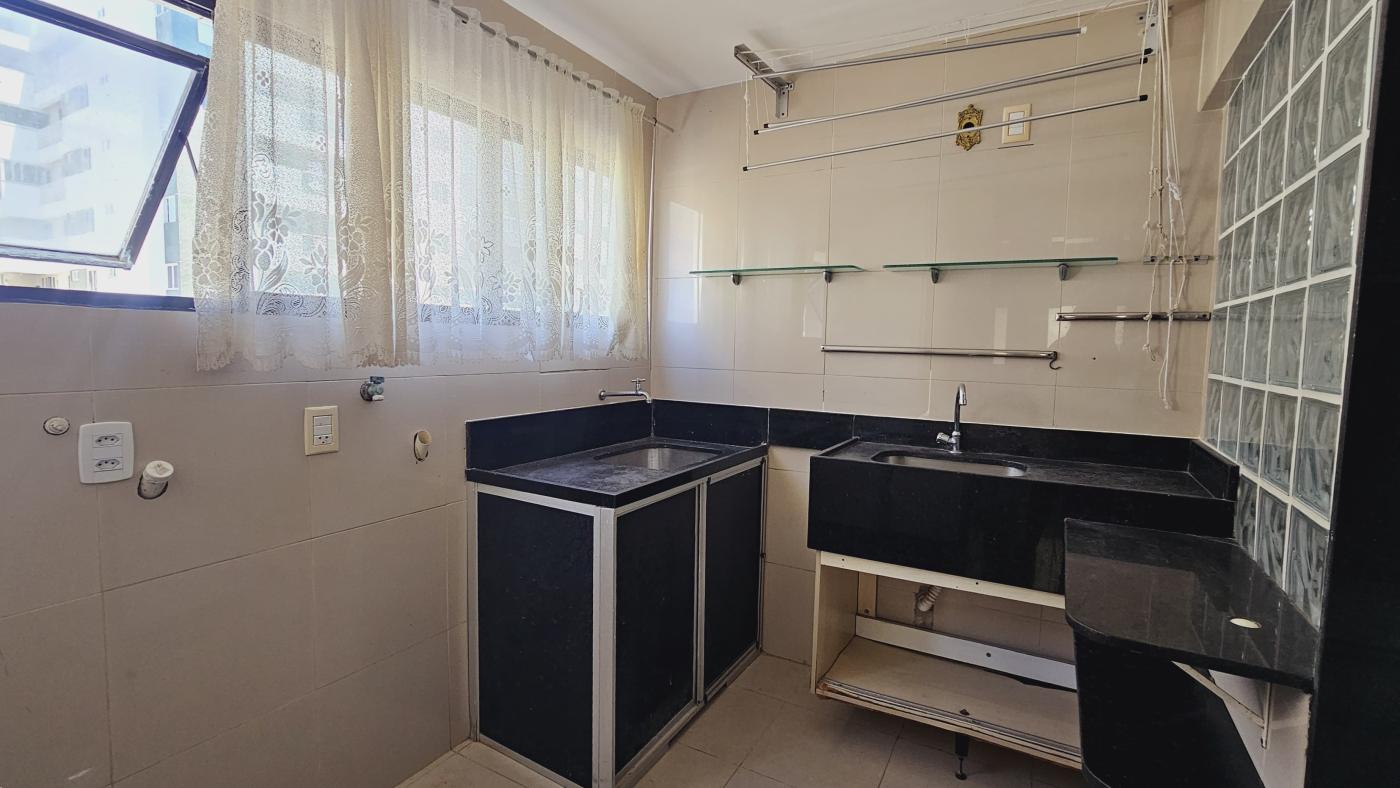 Apartamento à venda com 4 quartos, 245m² - Foto 10