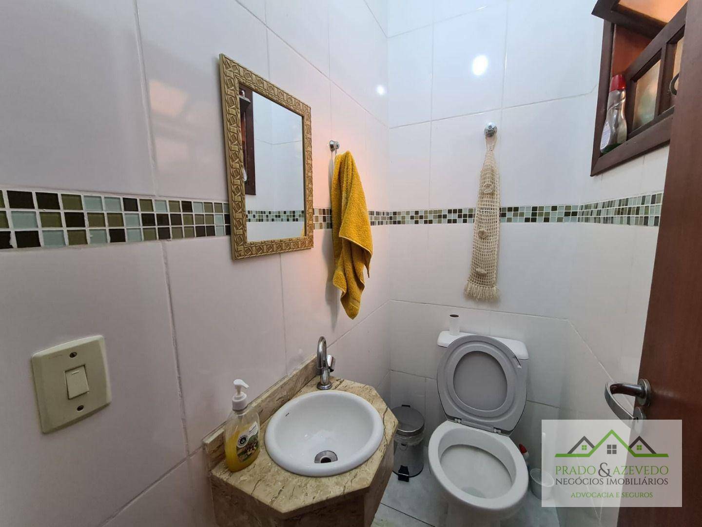 Casa à venda com 3 quartos, 100m² - Foto 3