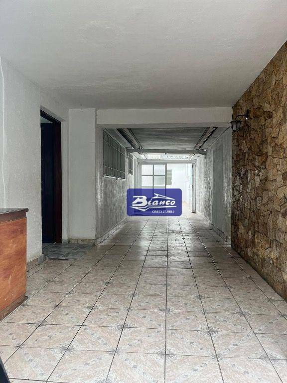 Casa à venda com 3 quartos, 142m² - Foto 3