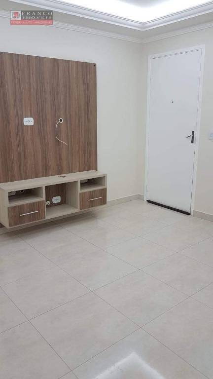 Apartamento à venda com 2 quartos, 45m² - Foto 1