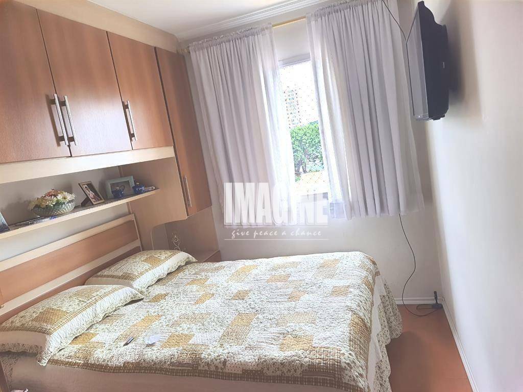 Apartamento à venda com 2 quartos, 60m² - Foto 5