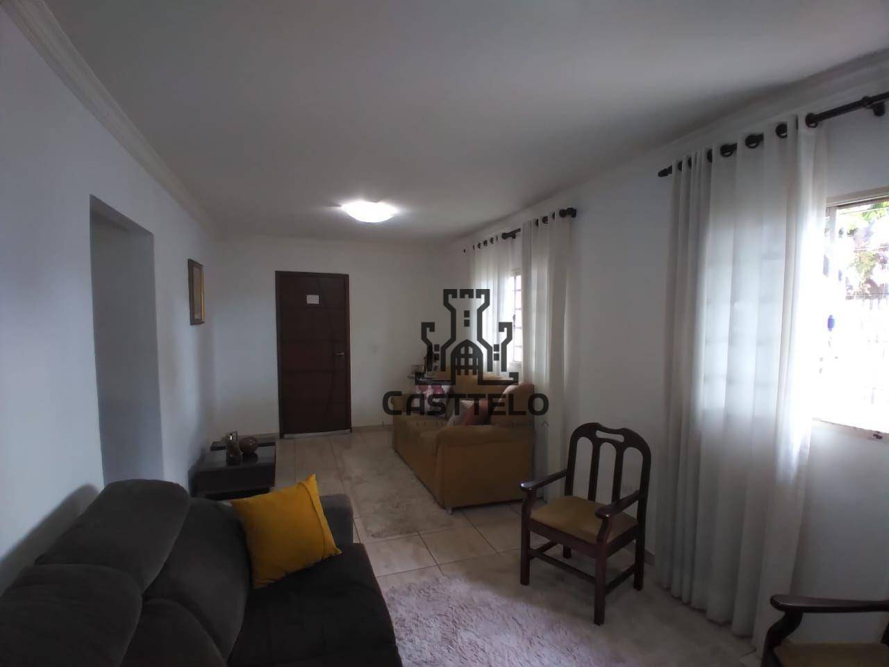 Casa à venda com 4 quartos, 180m² - Foto 8