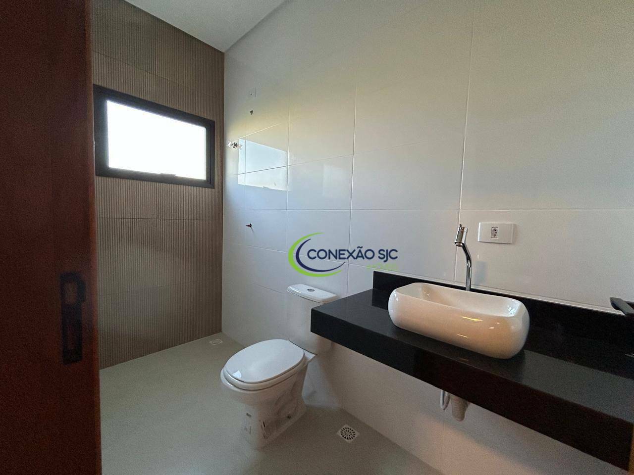 Sobrado à venda e aluguel com 4 quartos, 240m² - Foto 22