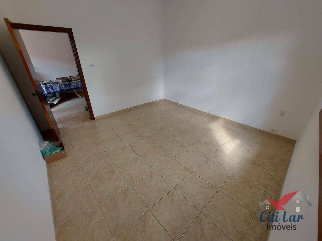 Casa à venda com 2 quartos, 178m² - Foto 11