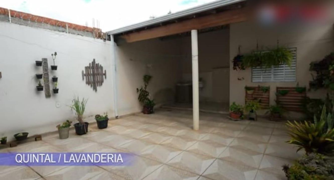 Casa à venda com 2 quartos, 203m² - Foto 1