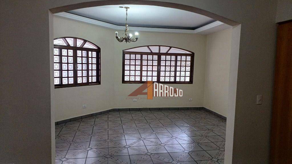 Sobrado à venda com 3 quartos, 220m² - Foto 8