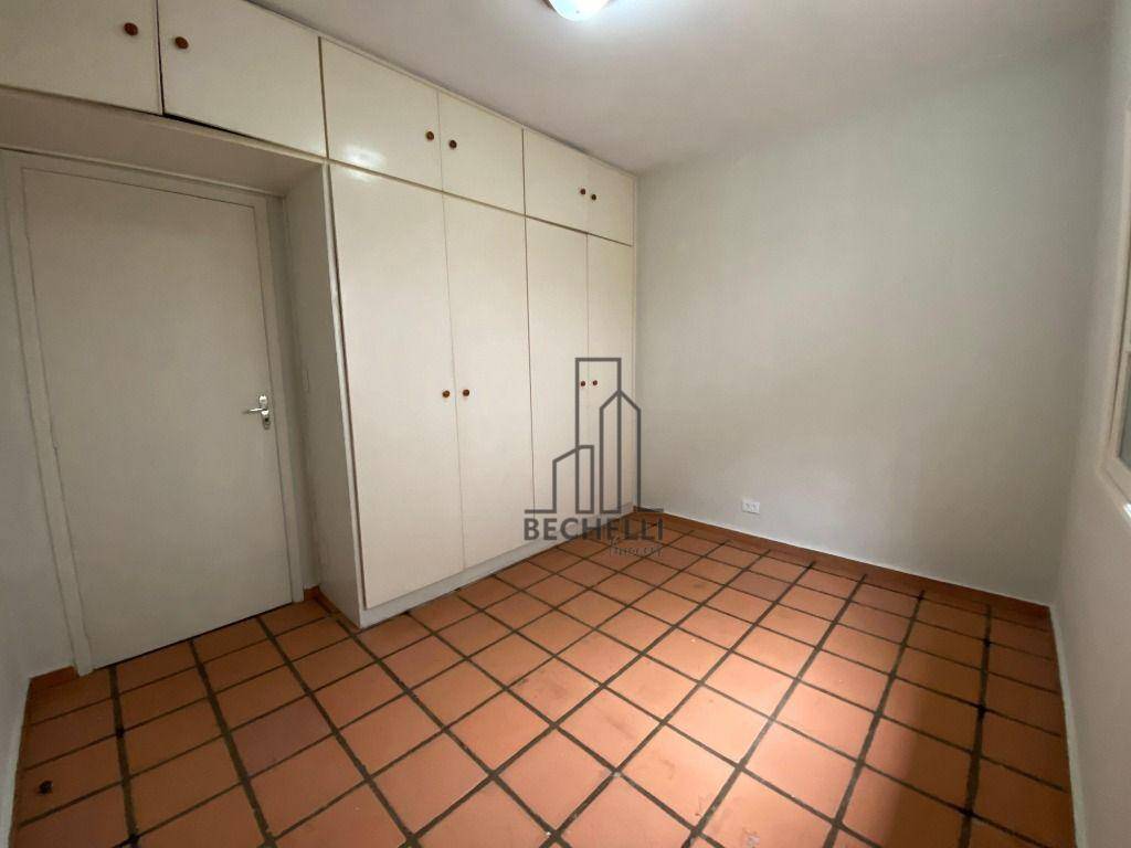 Casa para alugar com 4 quartos, 136m² - Foto 11