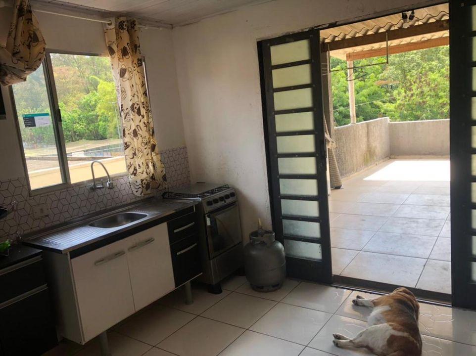 Casa à venda com 5 quartos, 175m² - Foto 1